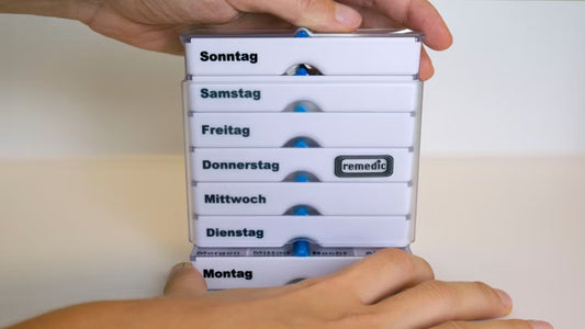 Remedic Medikamentendispenser/ Tablettenbox / Pillendose für 7 Tage