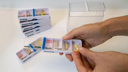 Remedic Medikamentendispenser/ Tablettenbox / Pillendose für 7 Tage